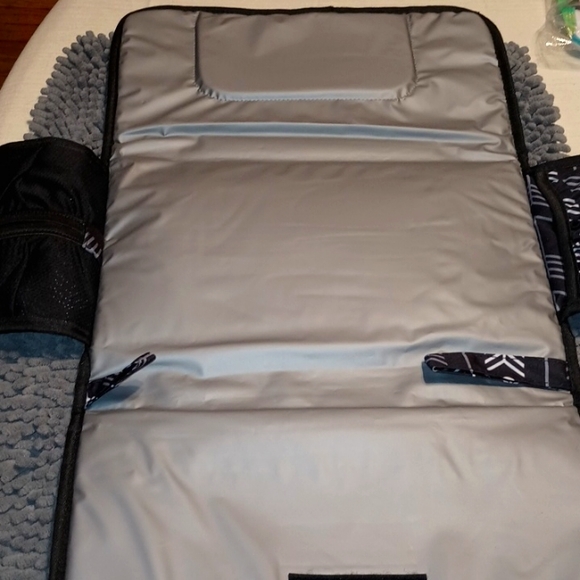 Portable Diaper Changing Pad for Baby, Waterproof Detachable Travel Changing Pad - Picture 2 of 10